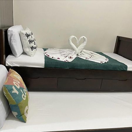 Green Residences 1 Bedroom Condotel in Metro Manila Free Breakfast for 2 Buitenkant foto