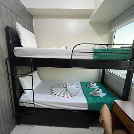 Green Residences 1 Bedroom Condotel in Metro Manila Free Breakfast for 2 Buitenkant foto