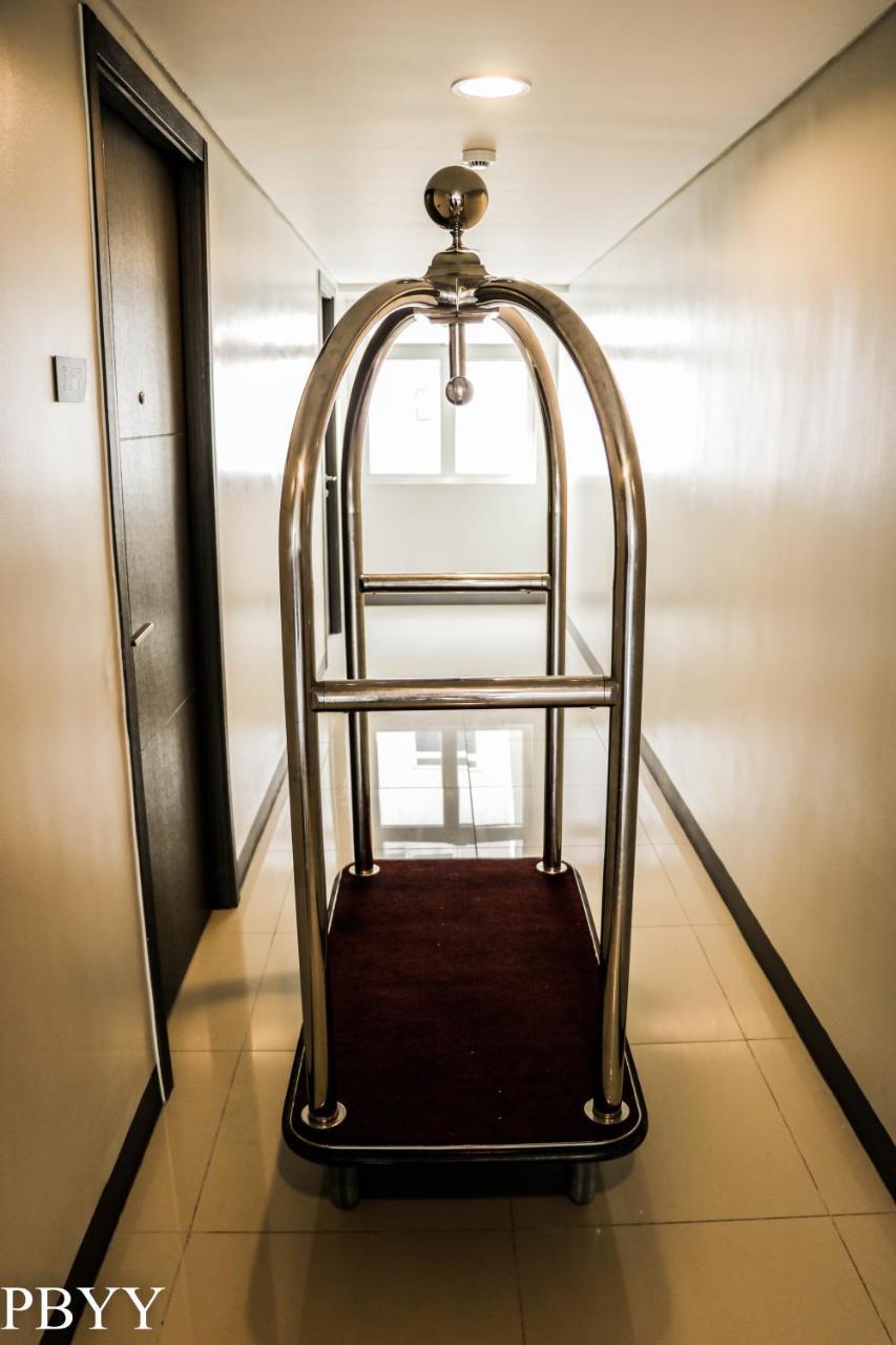Green Residences 1 Bedroom Condotel in Metro Manila Free Breakfast for 2 Buitenkant foto